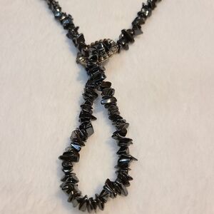 🌿Boho Hematite Chip Stone Necklace Dark Shiny Gunmetal Gray Stones